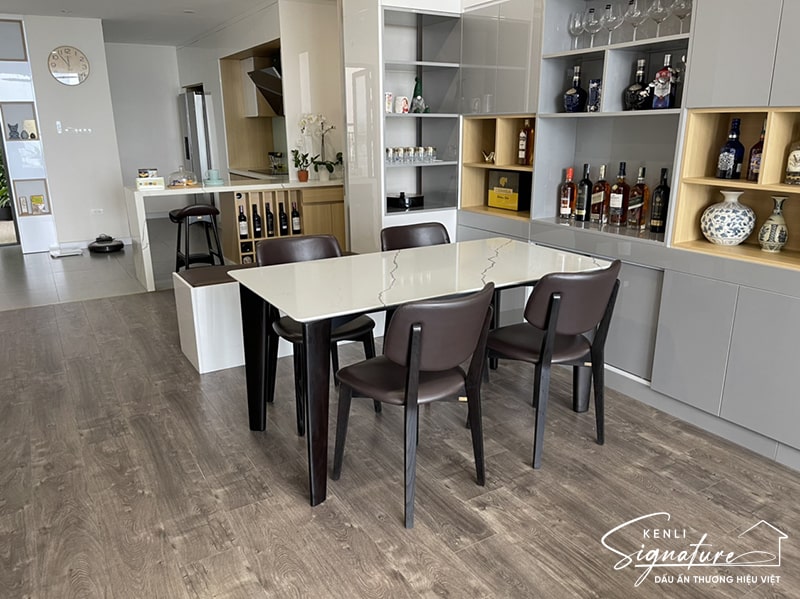 kết cấu chân bàn ăn mặt đá 4 ghế Kenli cao cấp
