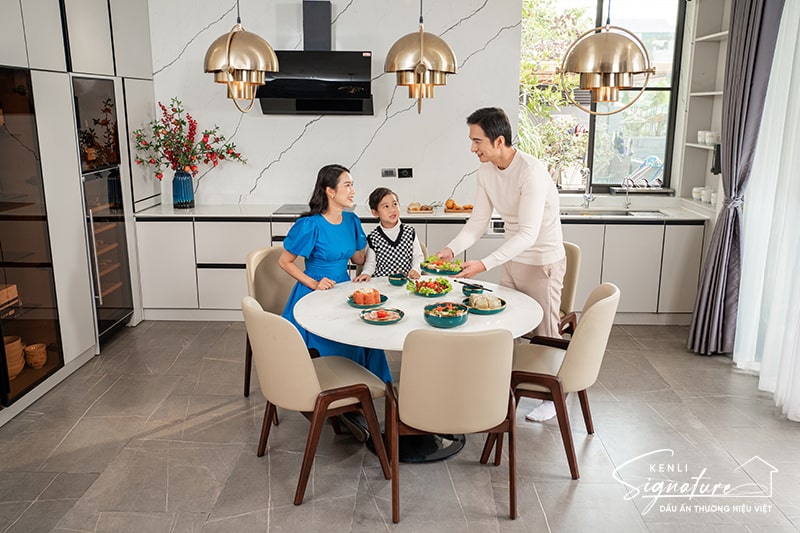Bàn ăn tròn 6 ghế – Tròn đầy kết nối, đẹp từ cảm xúc đến thiết kế 1 bàn ăn tròn 6 ghế hiện đại cho gia đình Kenli